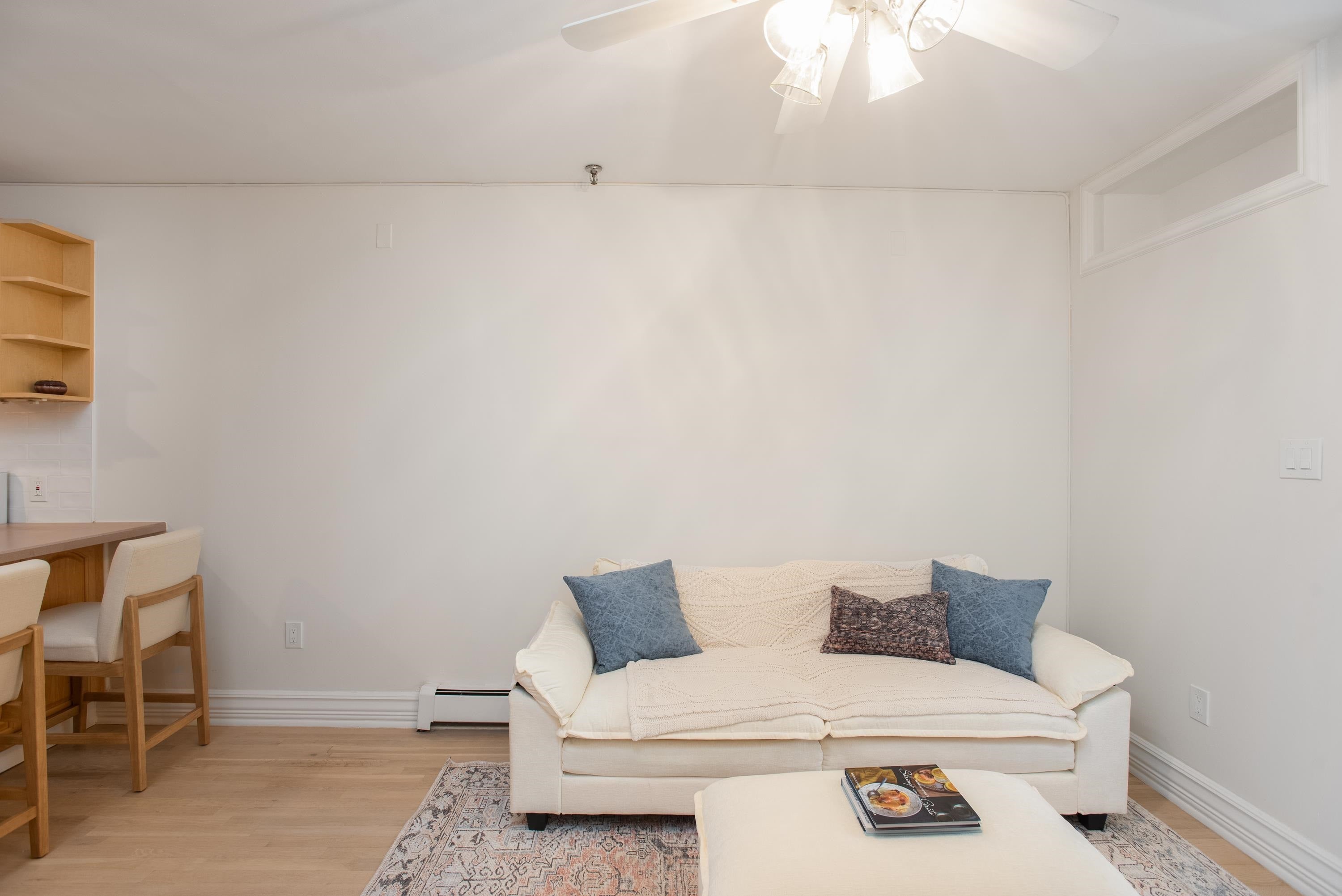 129 CLINTON ST 8