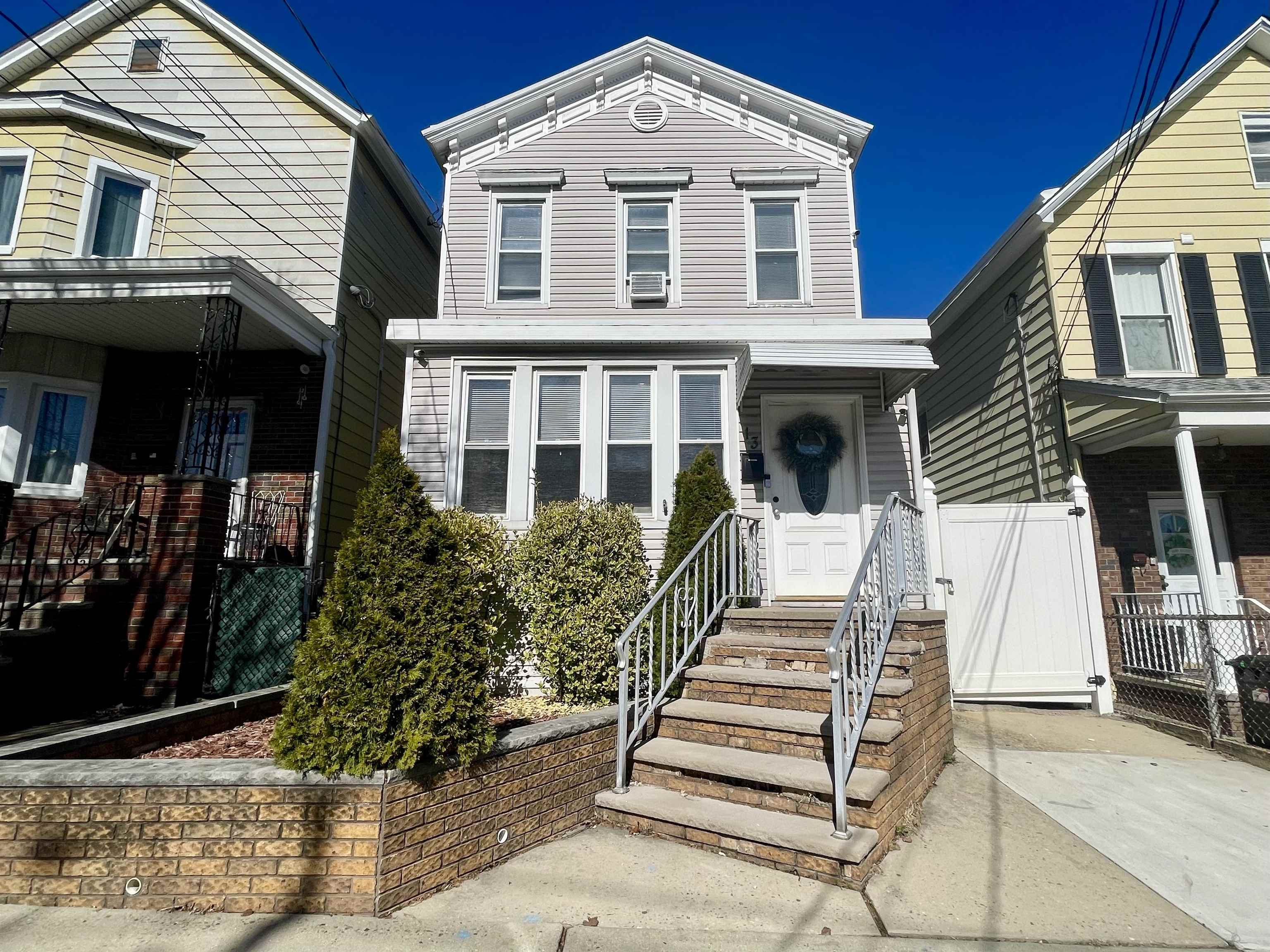 13 East 27th St, Bayonne, New Jersey image 1