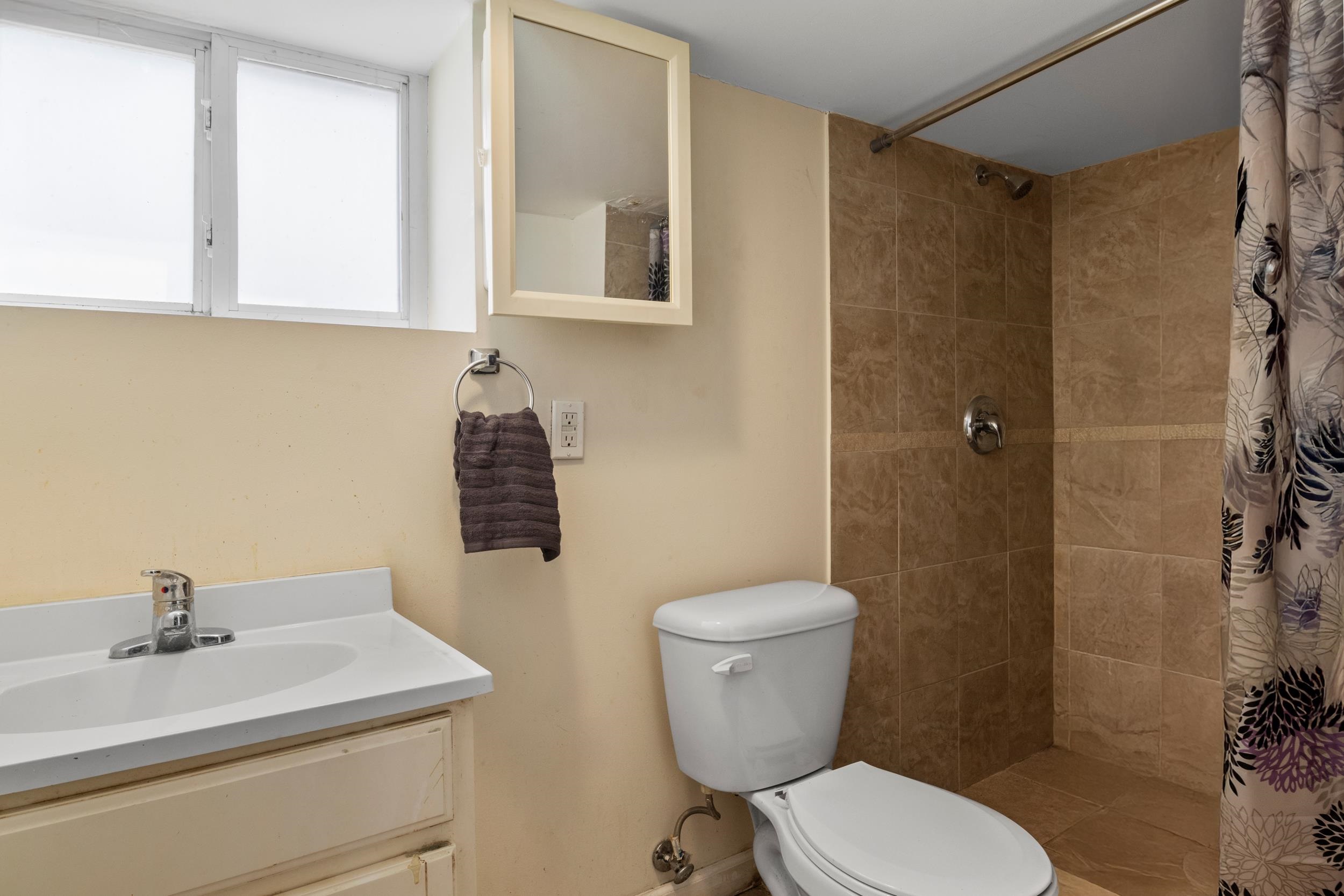 13 East 27th St, Bayonne, New Jersey image 17
