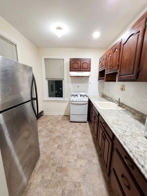 Homes For Rent - 505 Hoboken Rd #B<br/> Bergen County, Carlstadt, NJ 07072