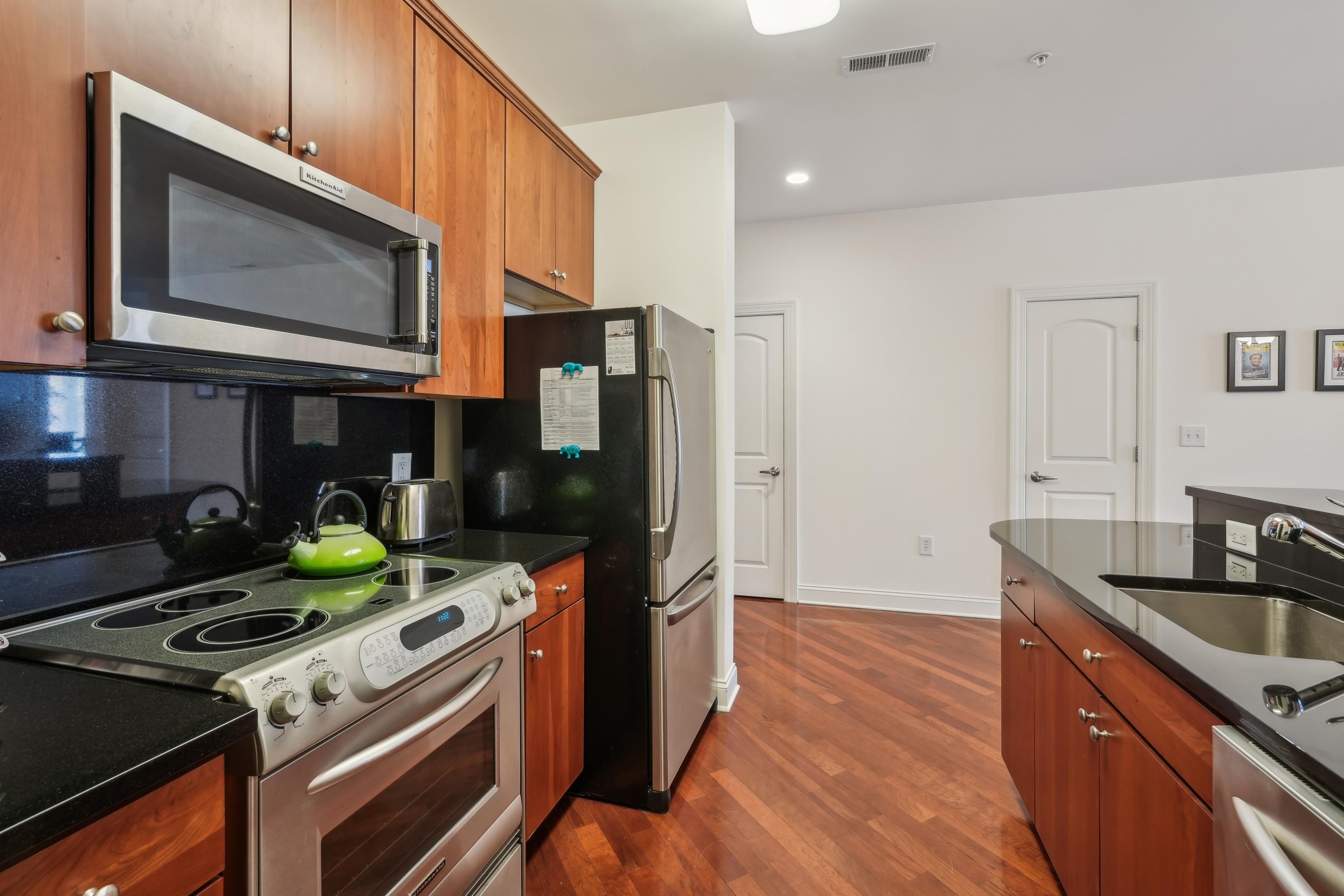 22 Avenue At Port Imperial #423, West New York, New Jersey image 10