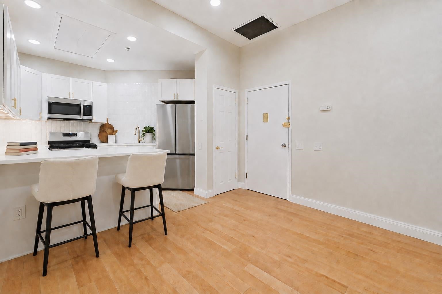 Search Homes 4 223 BLOOMFIELD ST 3E