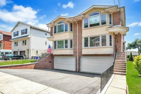 MLS: 250008925