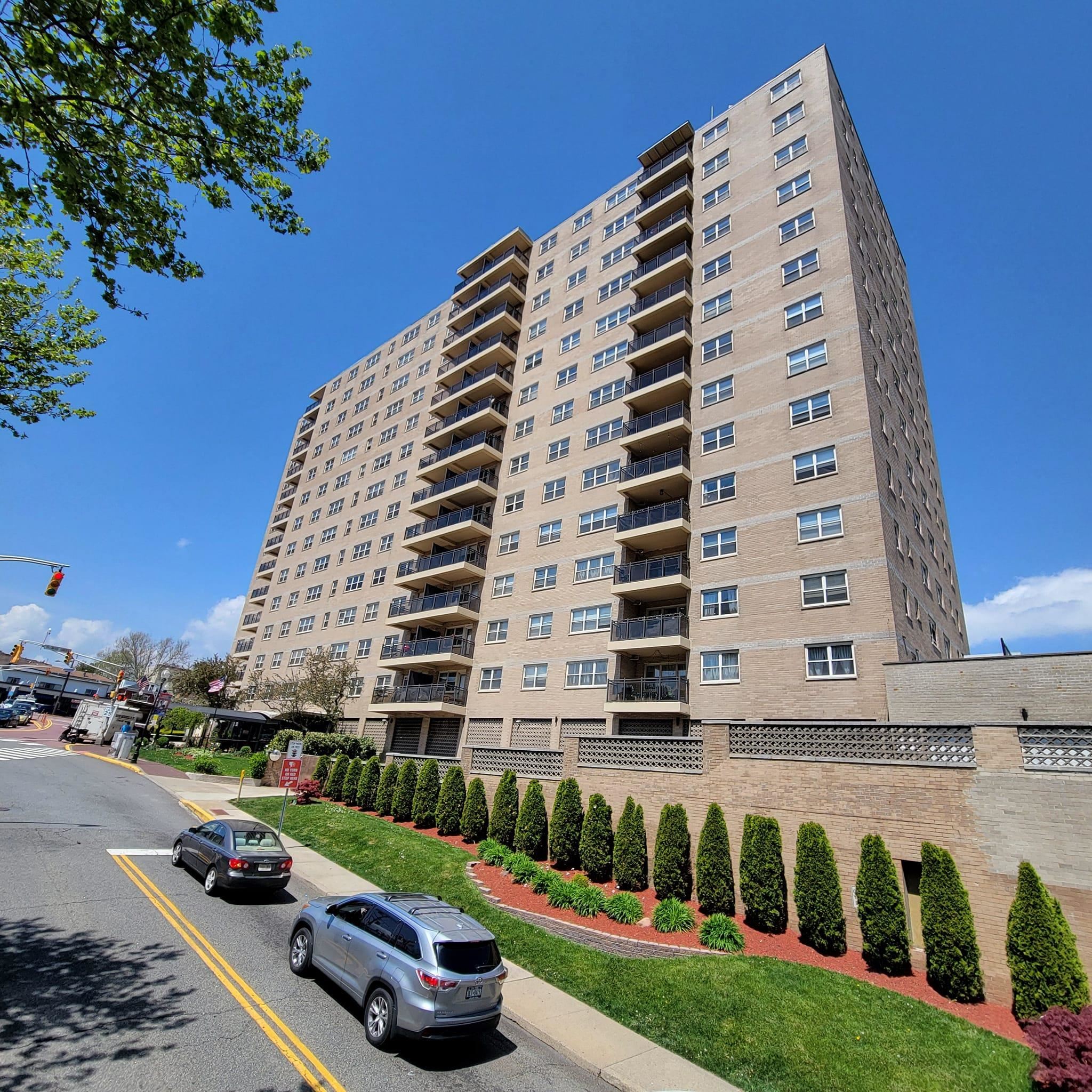 7100 Blvd East #11K, Guttenberg, New Jersey image 2