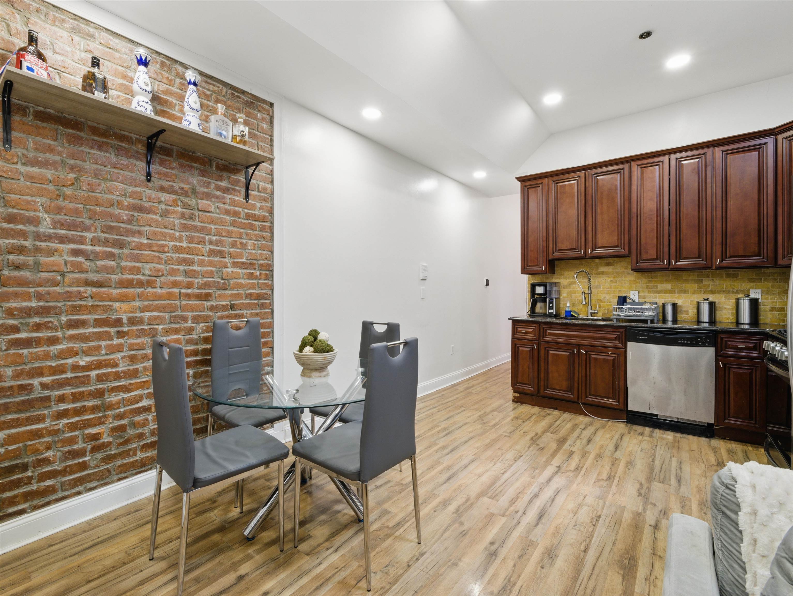 77 Crescent Ave #8, Jersey City, New Jersey image 7