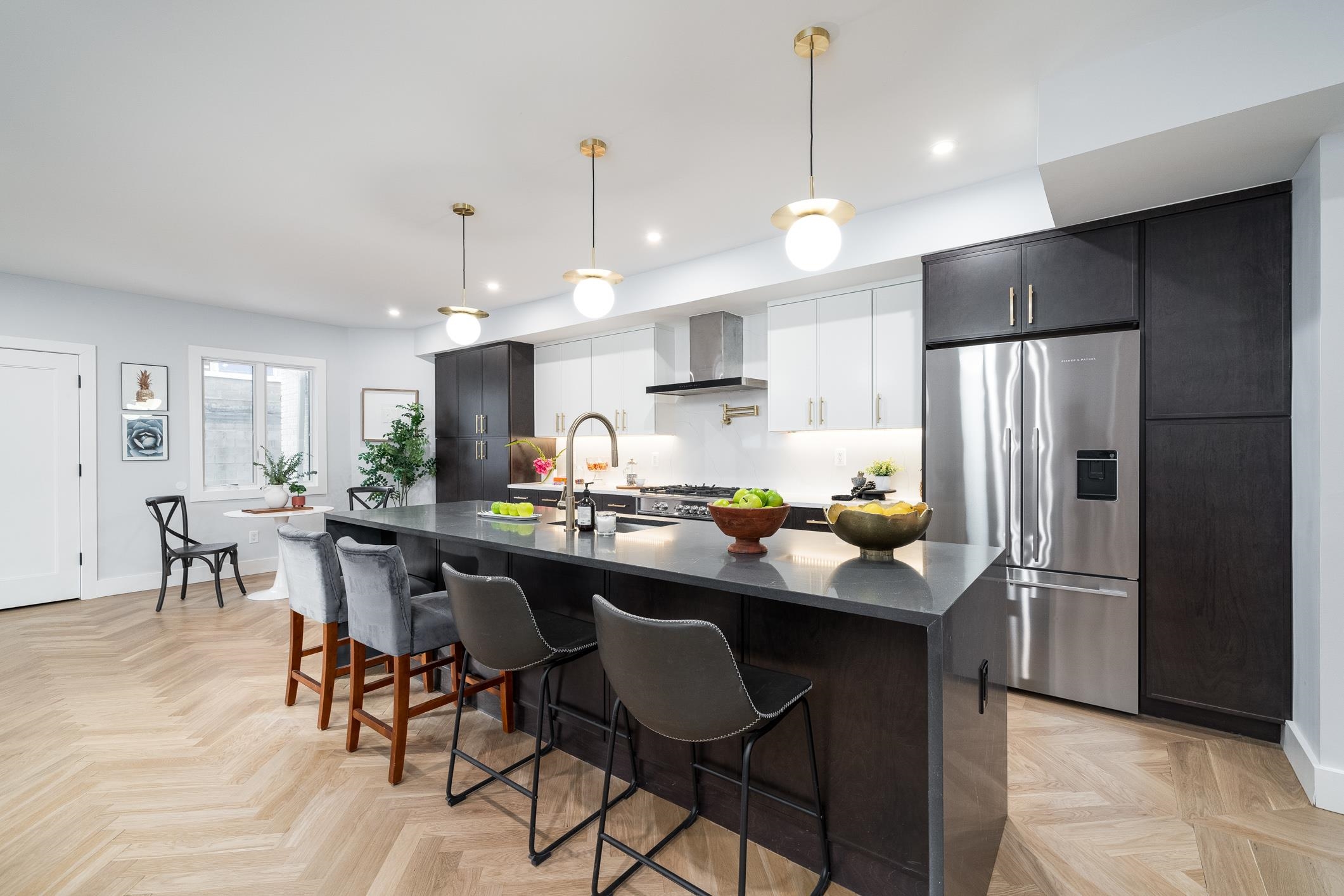 401 OGDEN AVE 1
