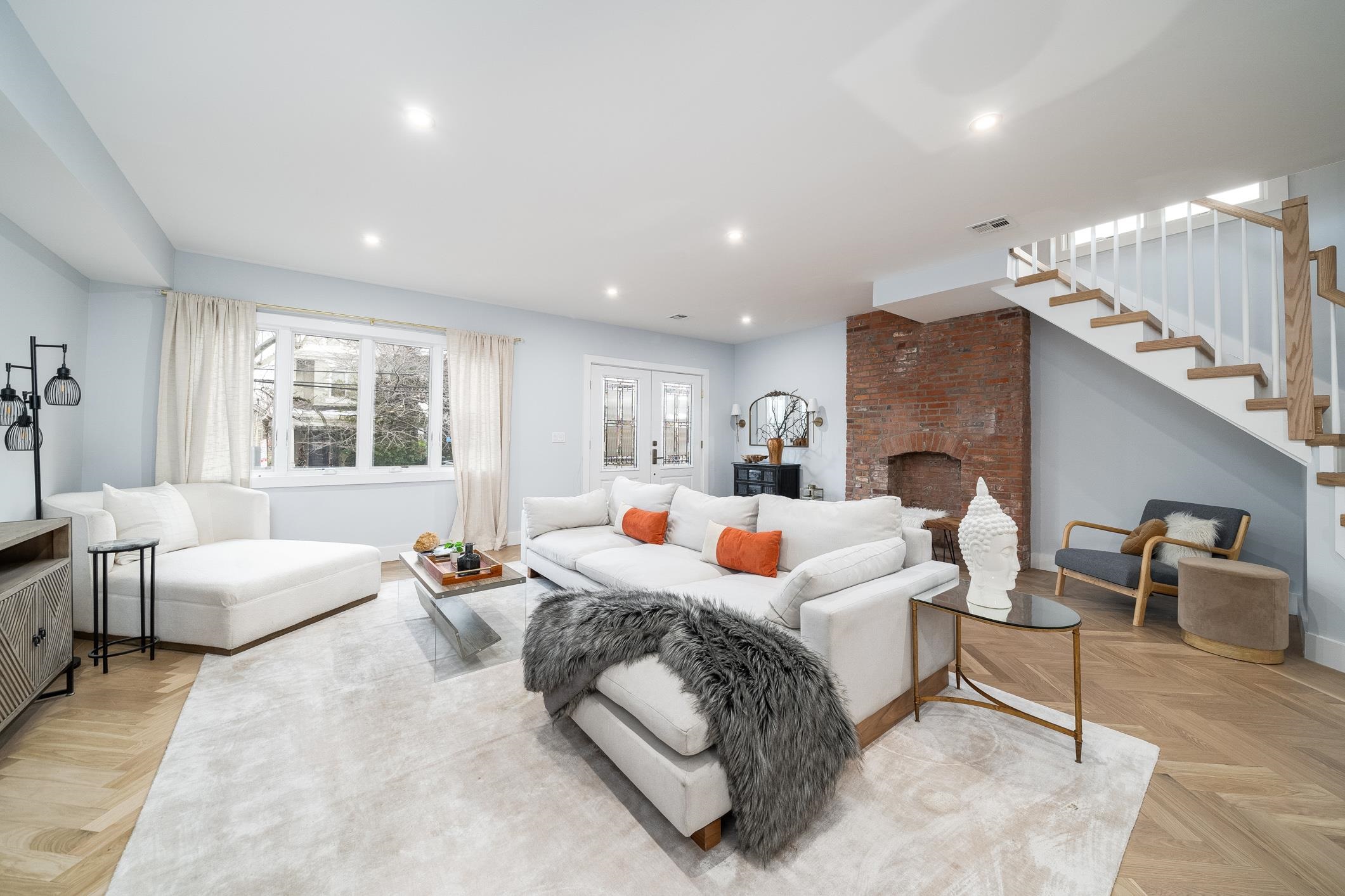 401 OGDEN AVE 1
