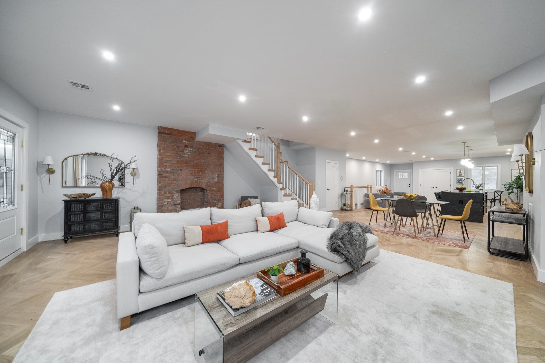 401 OGDEN AVE 1