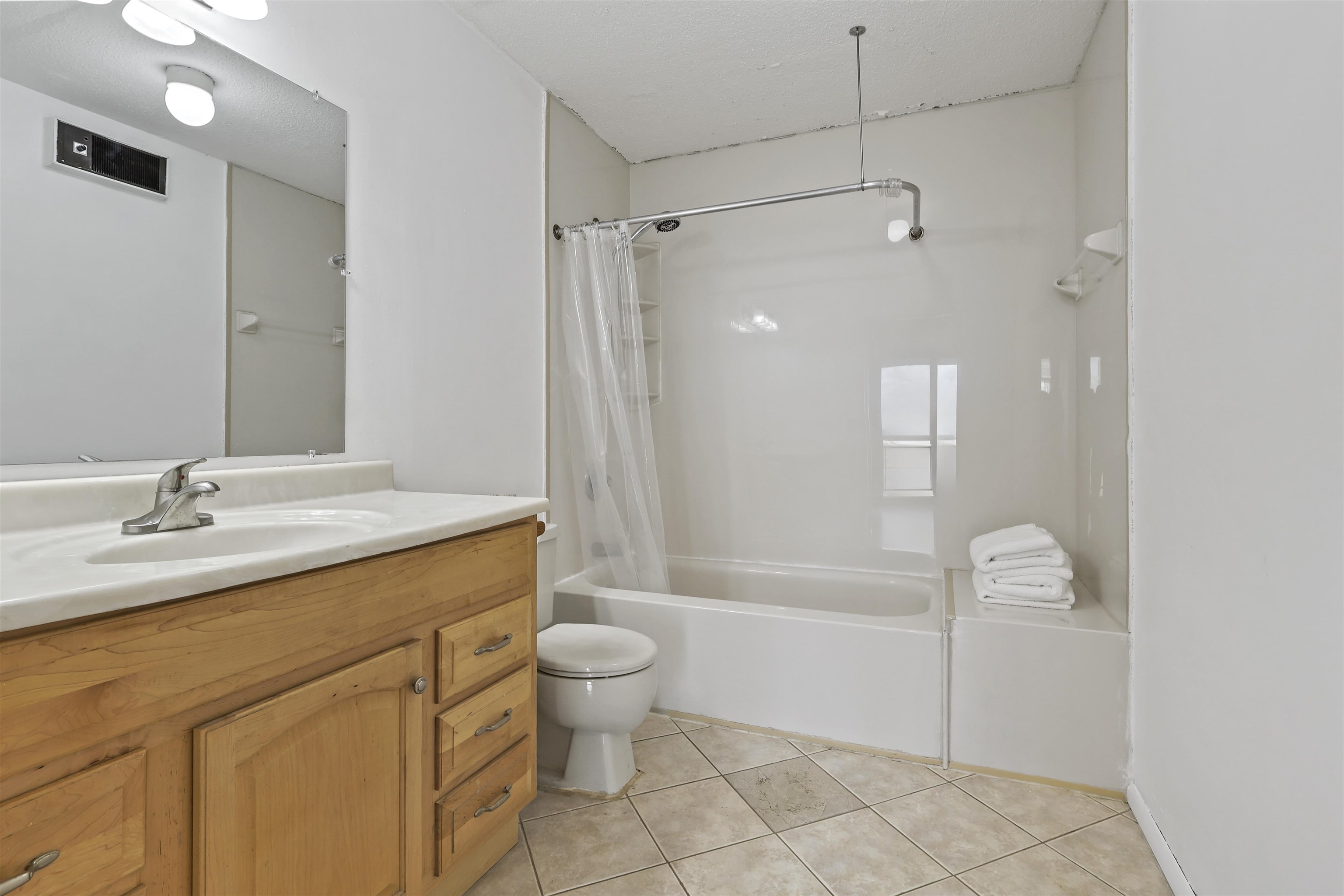 816 Harmon Cove Tower #816, Secaucus, New Jersey image 29
