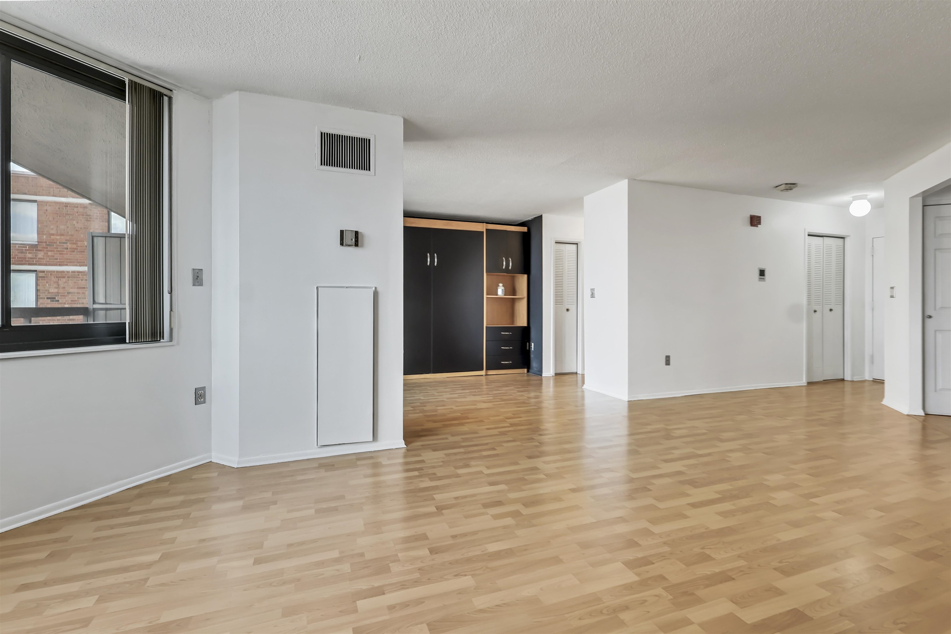 816 Harmon Cove Tower #816, Secaucus, New Jersey image 21