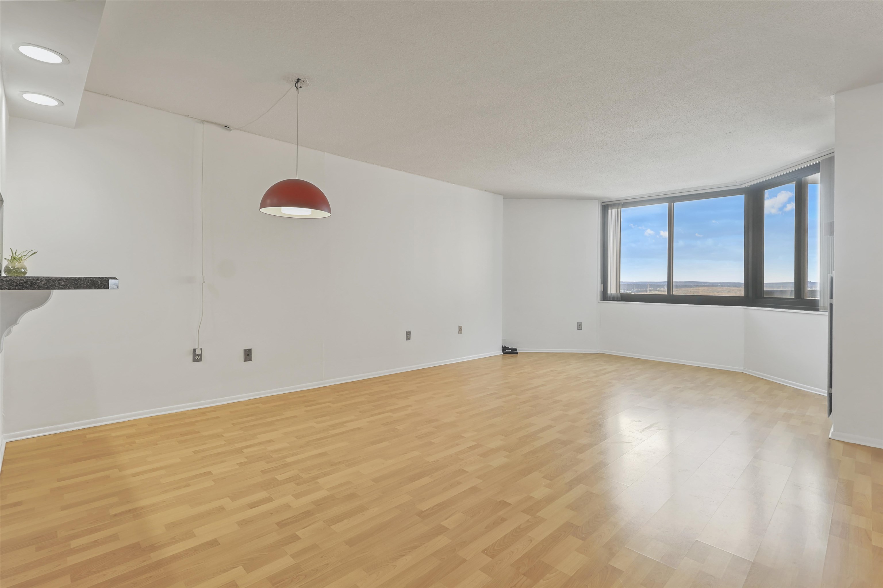 816 Harmon Cove Tower #816, Secaucus, New Jersey image 15