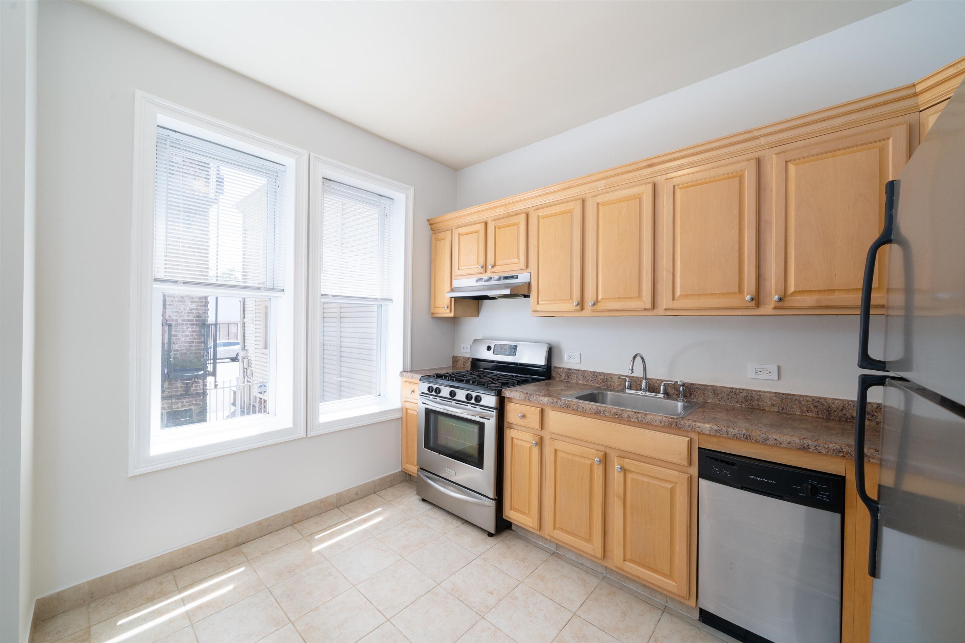 282 Magnolia Ave #3, Jersey City, New Jersey image 5