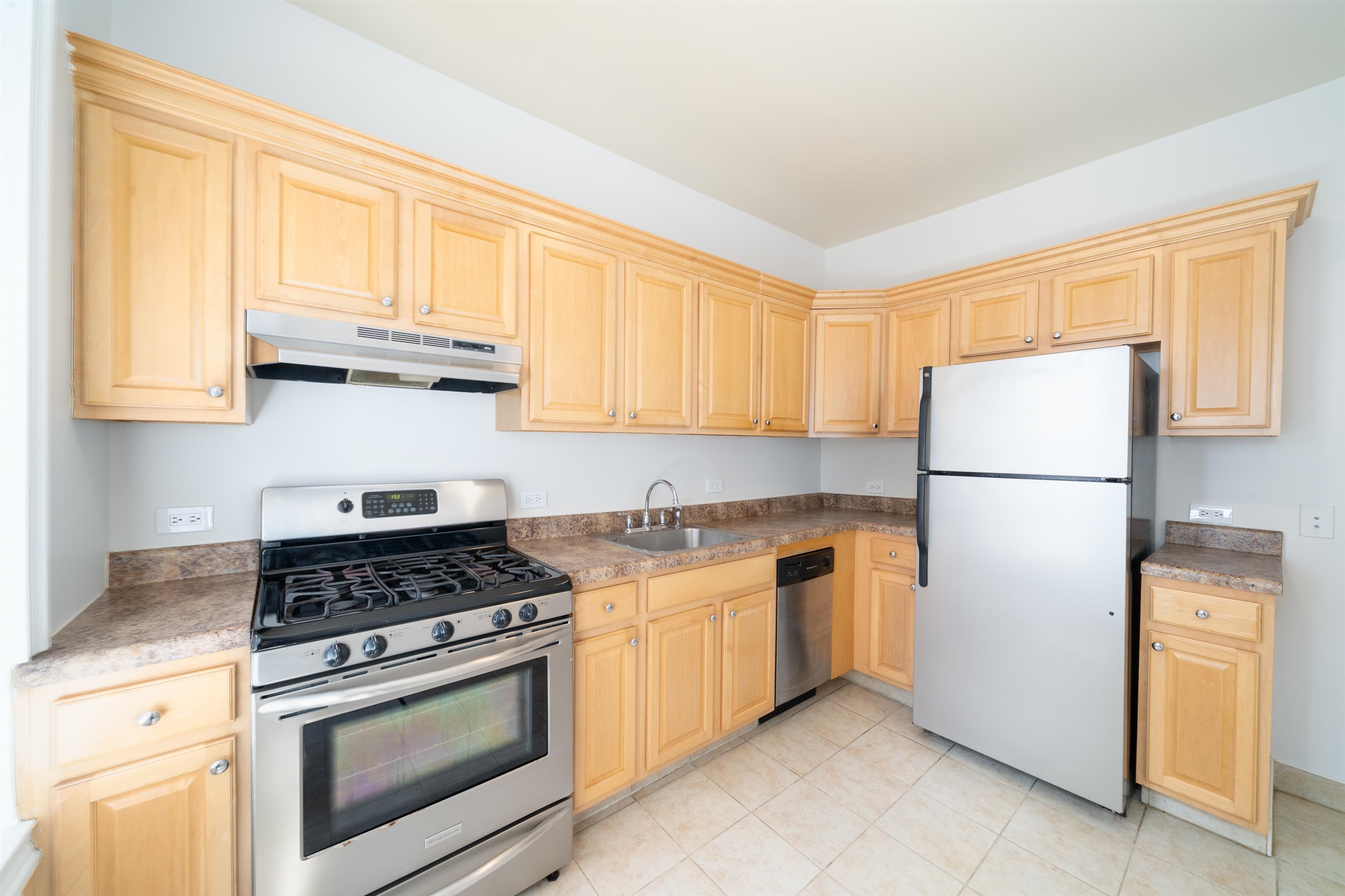 282 Magnolia Ave #3, Jersey City, New Jersey image 3