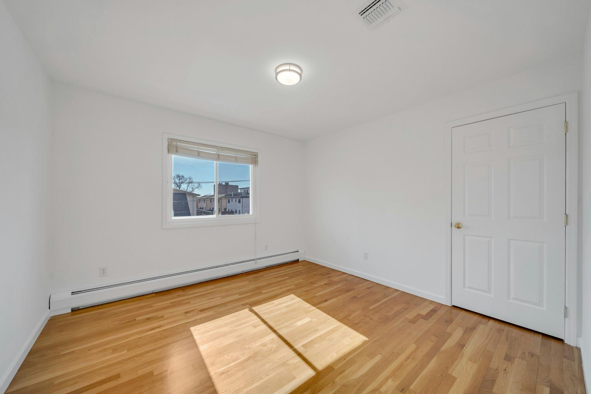404 Washington Ave, Cliffside Park, New Jersey image 18
