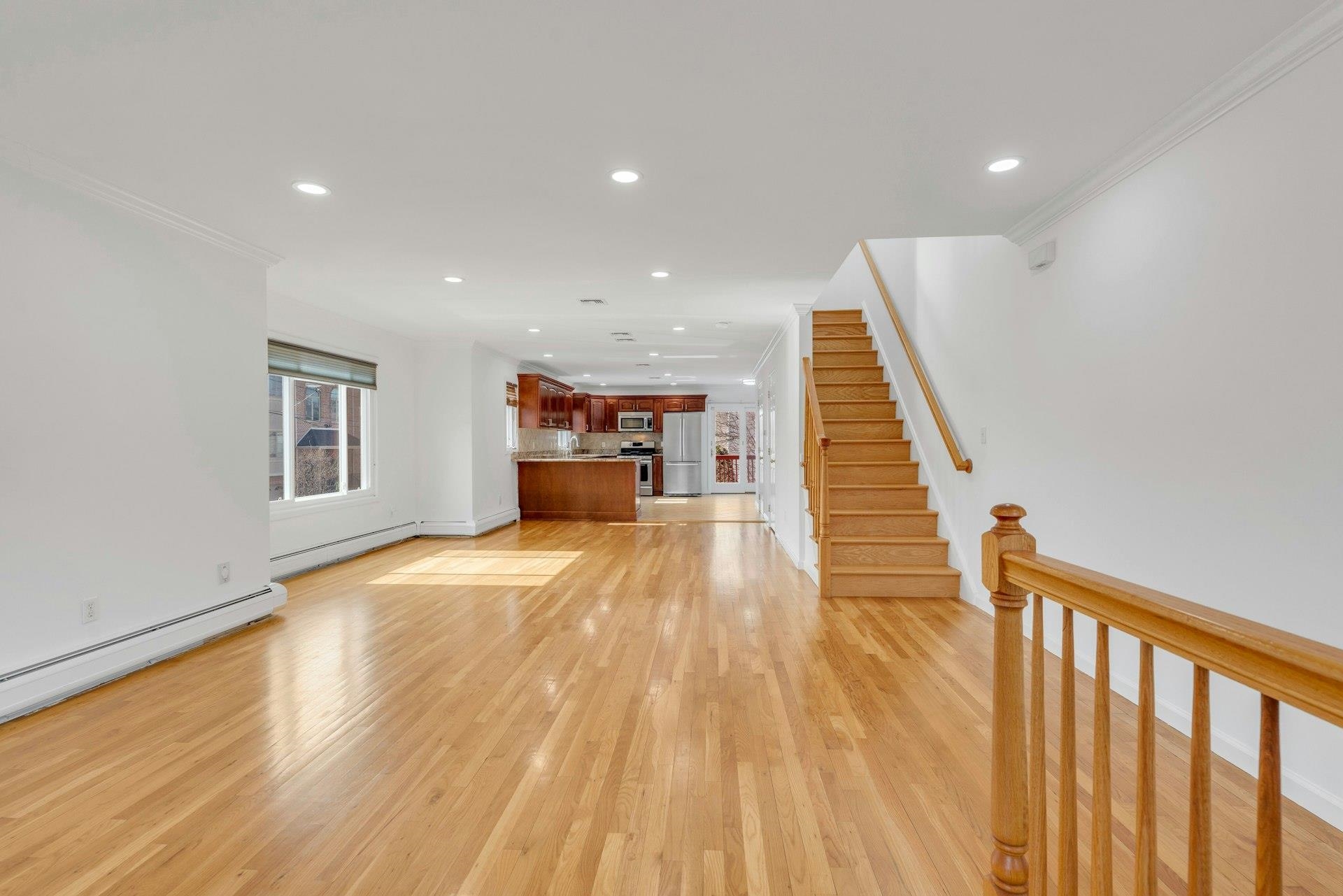 404 Washington Ave, Cliffside Park, New Jersey image 4