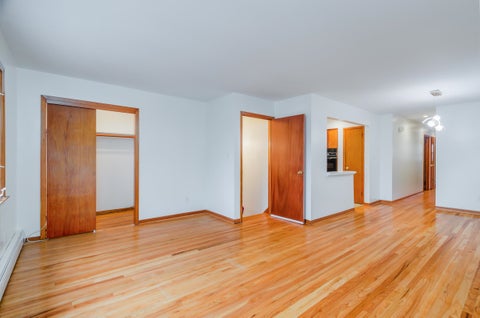 Homes For Rent - 180 West 3rd St<br/> Bayonne, NJ 07002