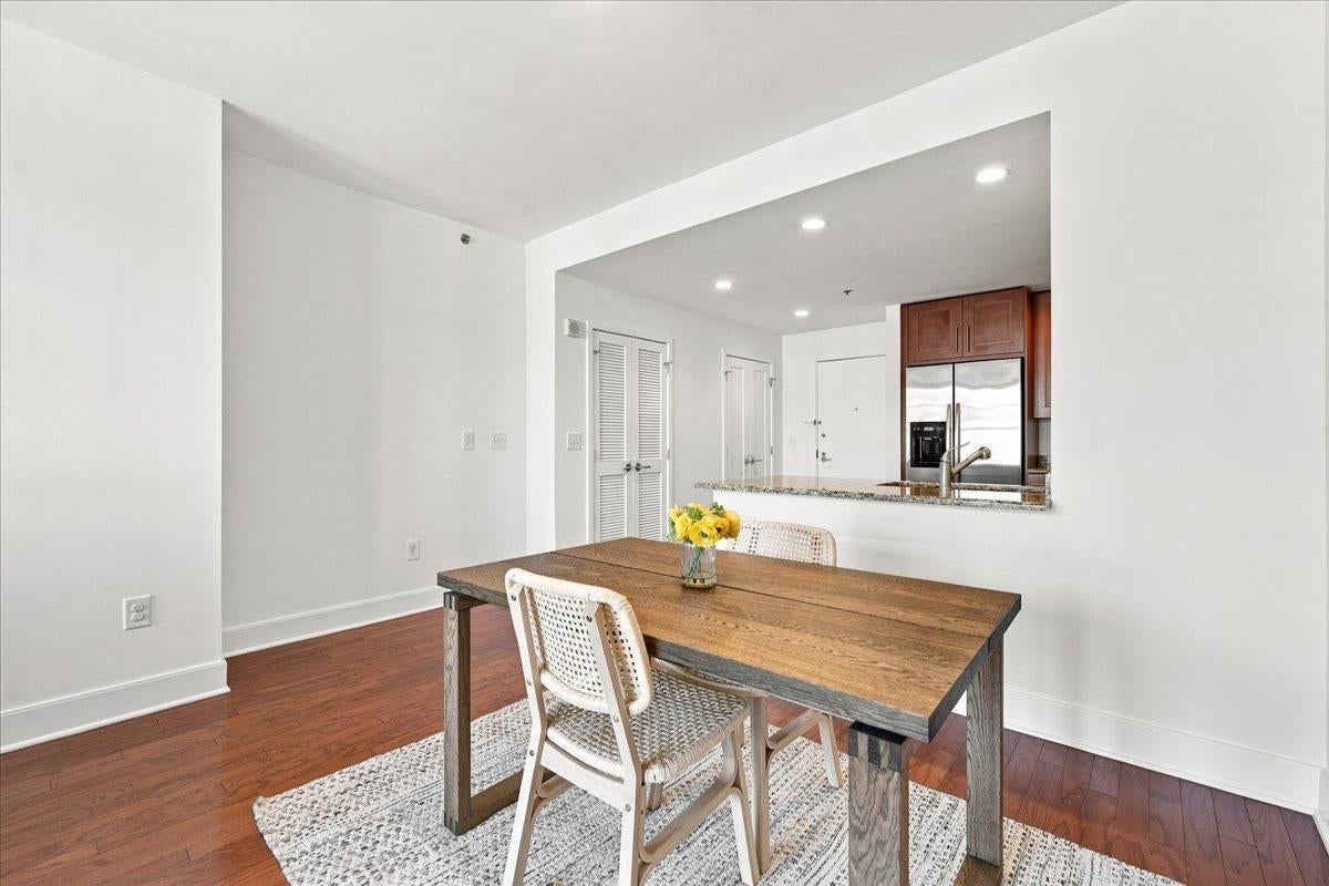 1125 MAXWELL LANE 632
