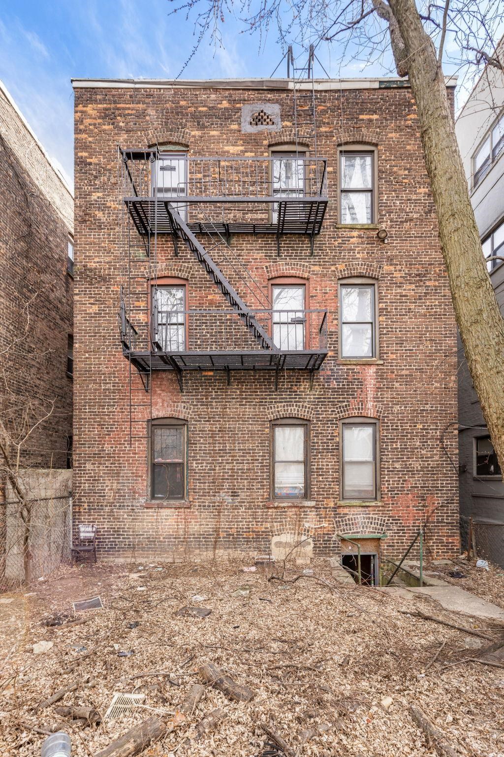 91 BERGEN AVE