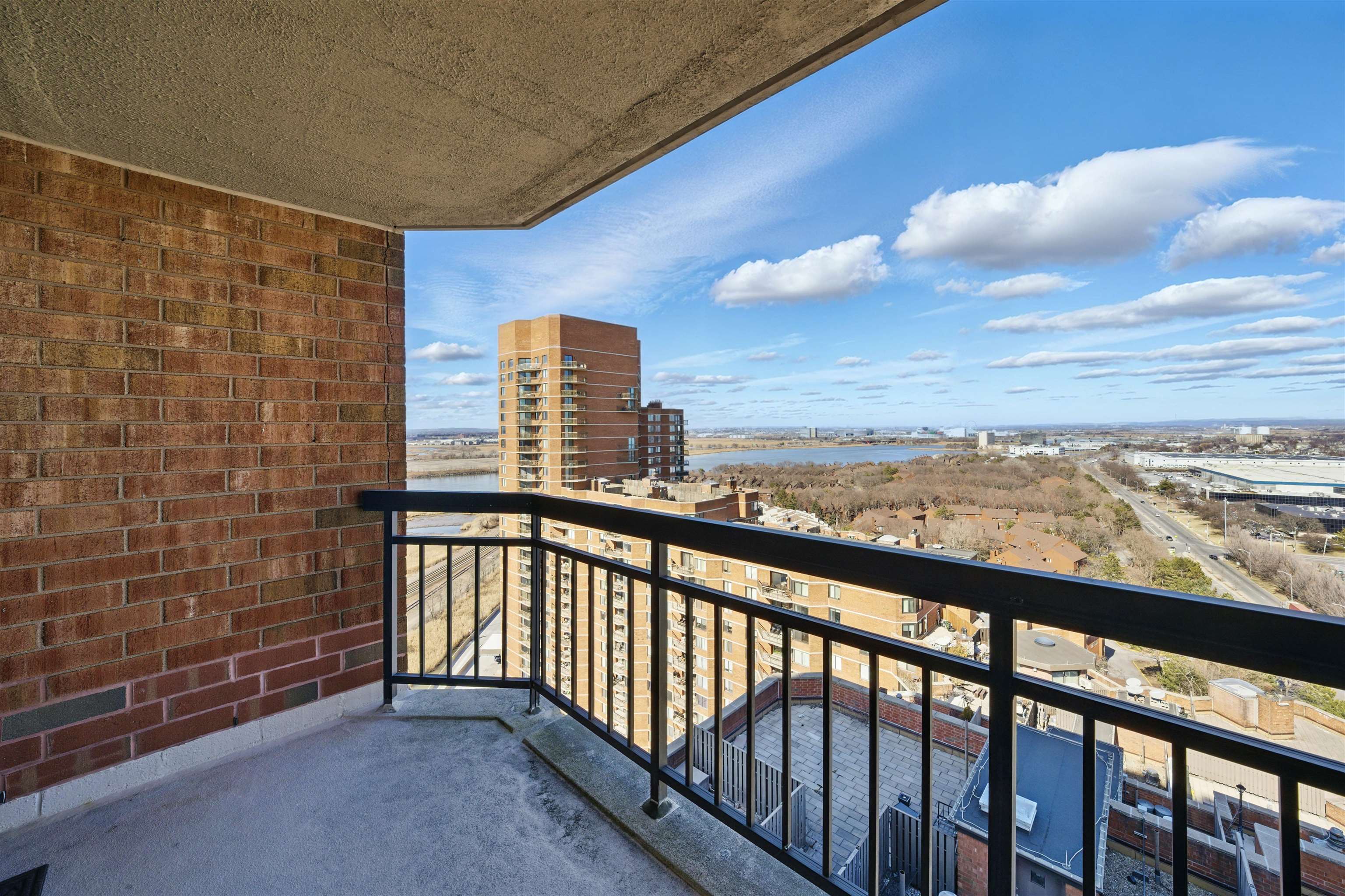 2005 Harmon Cove Tower #2005, Secaucus, New Jersey image 40