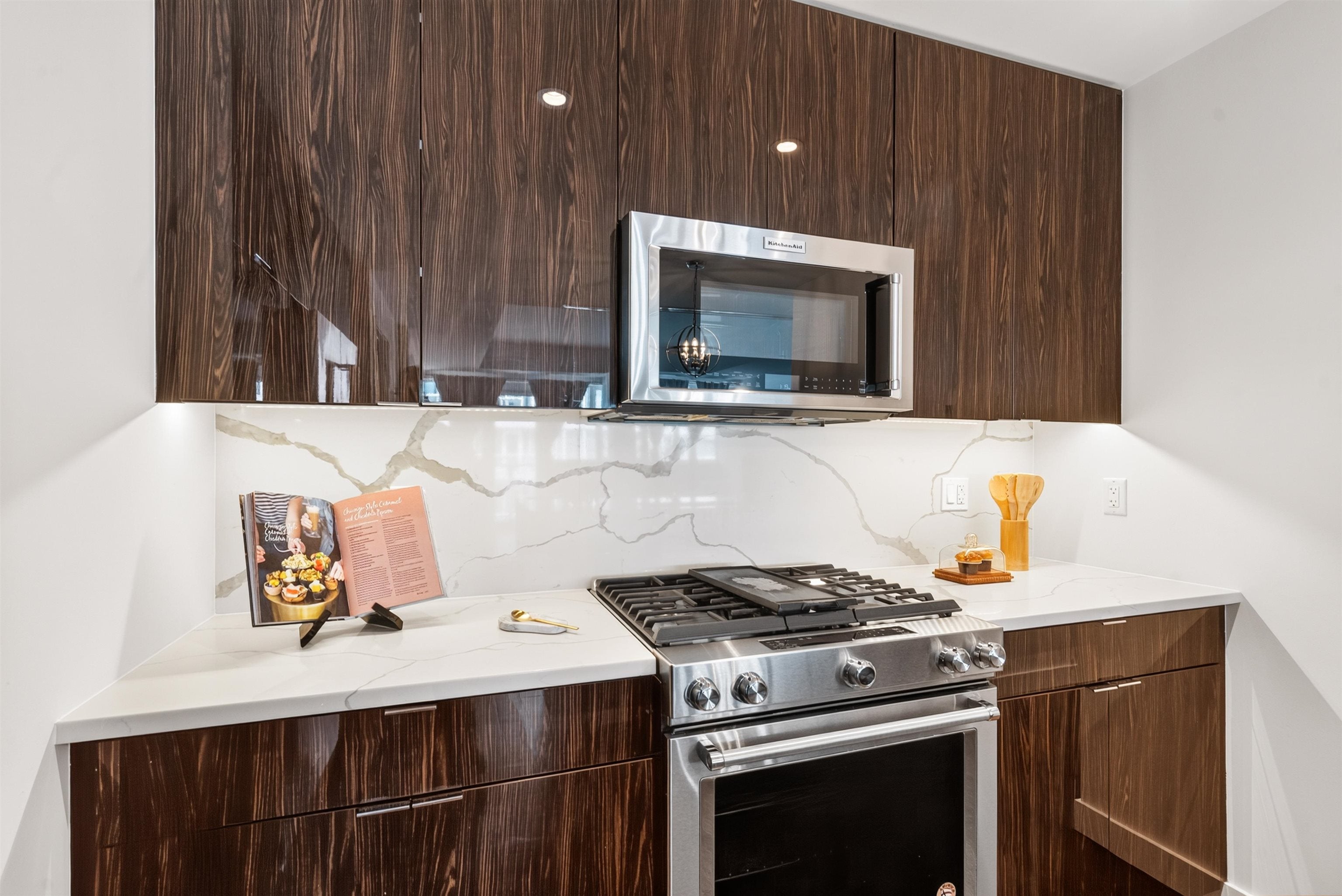 Search Homes 4 800 AVENUE AT PORT IMPERIAL 816