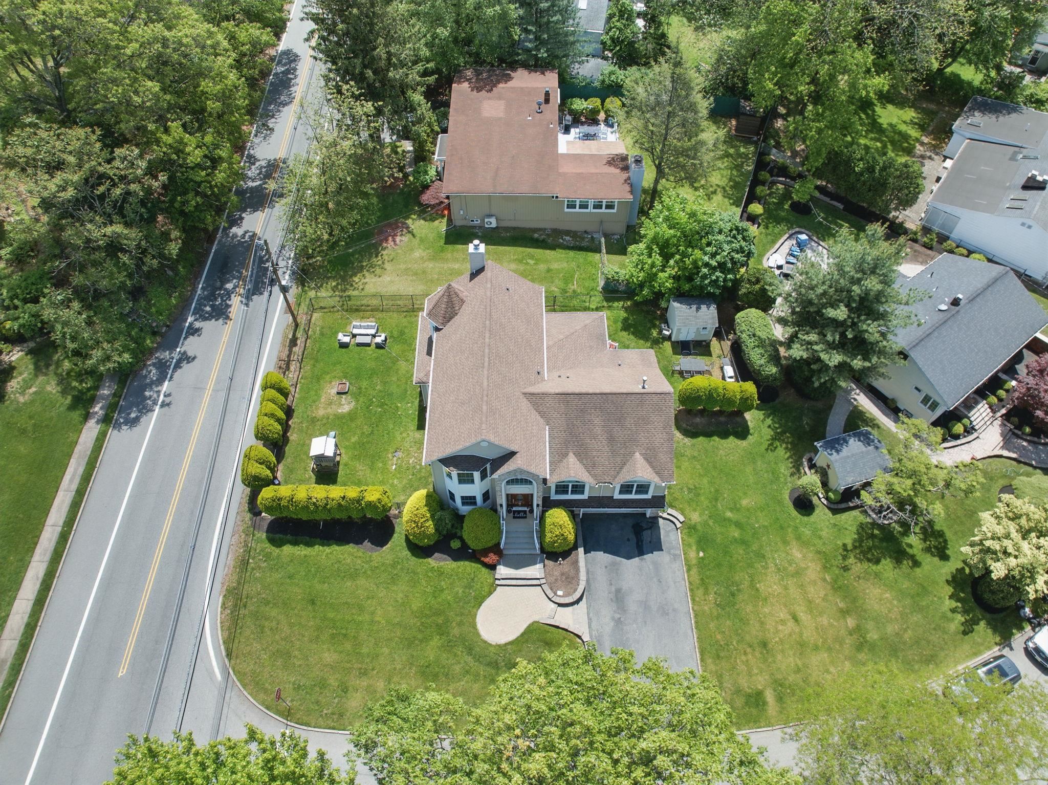 12 Stephen Pl, Little Falls, New Jersey image 2