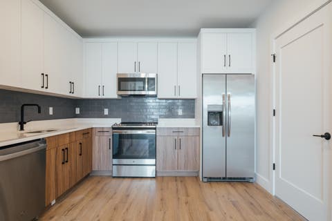 Apartment For Rent - 67 Dr Martin L King Blvd #103<br/> Essex County, Newark, NJ 07104
