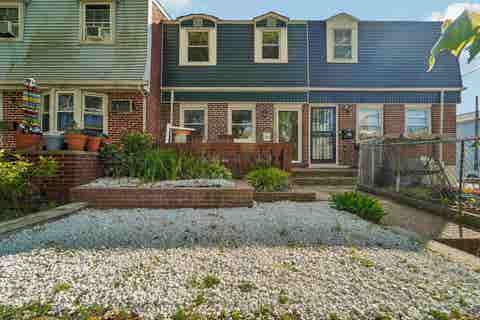 Townhouse For Sale - 339 Stevens Ave<br/> Jersey City, NJ 07305