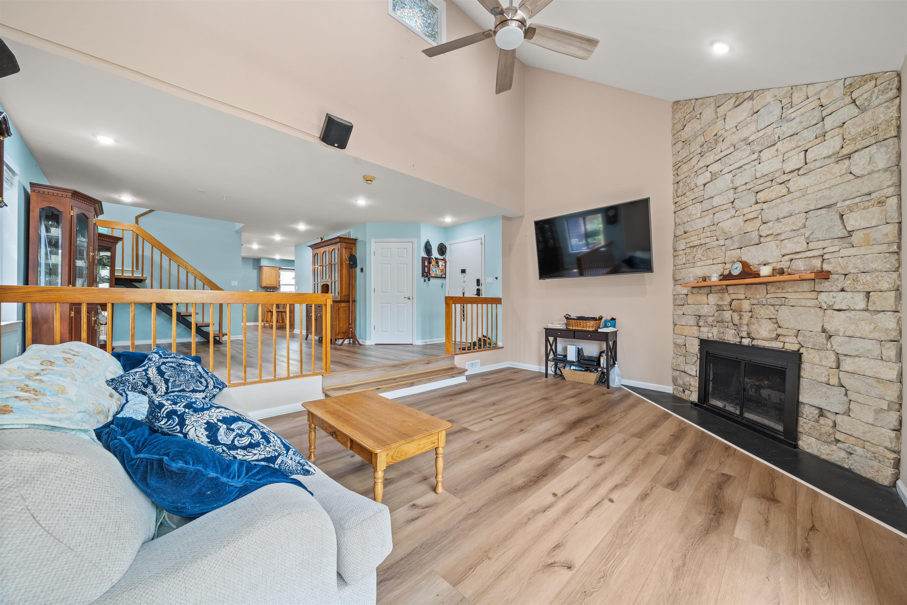 458 Dunlin Plaza, Secaucus, New Jersey image 3