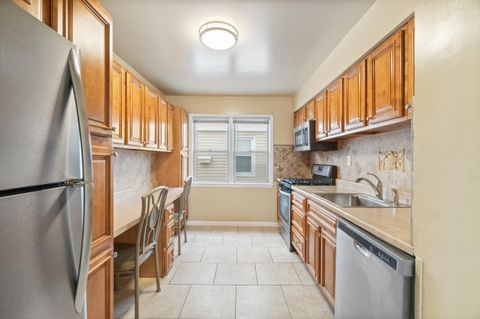 Homes For Rent - 36 Crossgate Rd #1<br/> Jersey City, NJ 07305