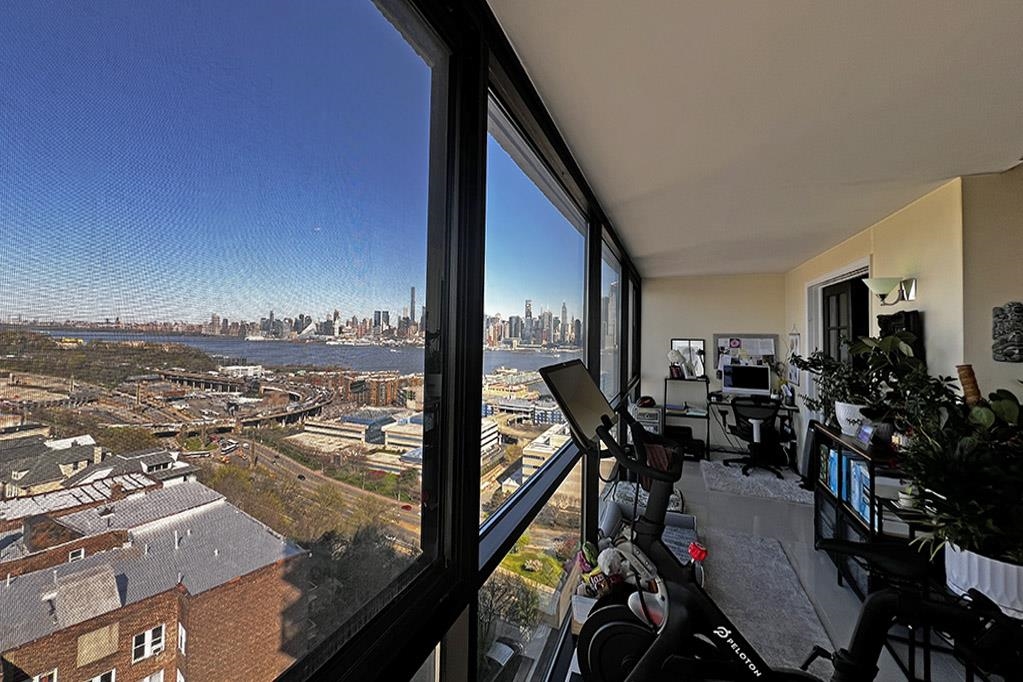 380 Mountain Rd #1201, Union City, New Jersey image 3