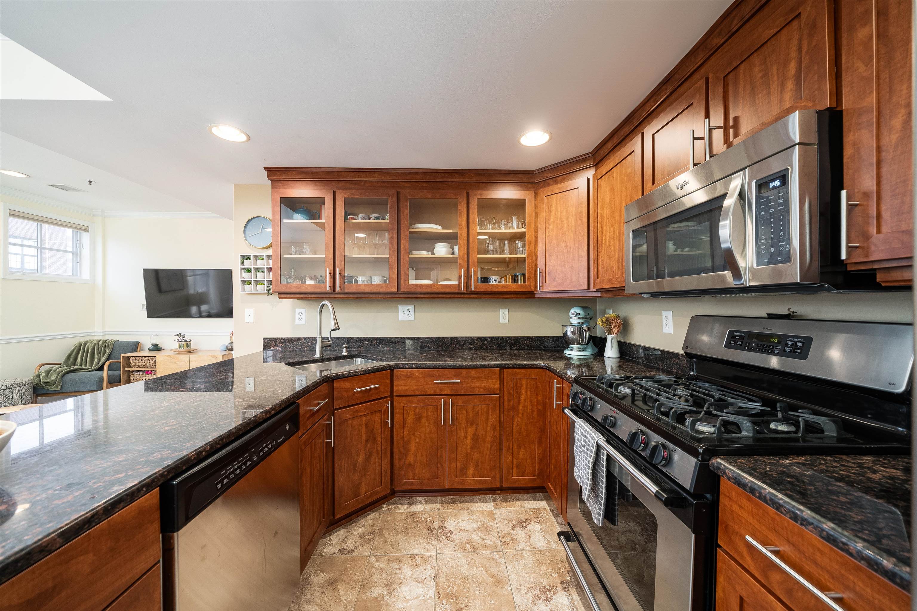727 Monroe St #503, Hoboken, New Jersey image 4