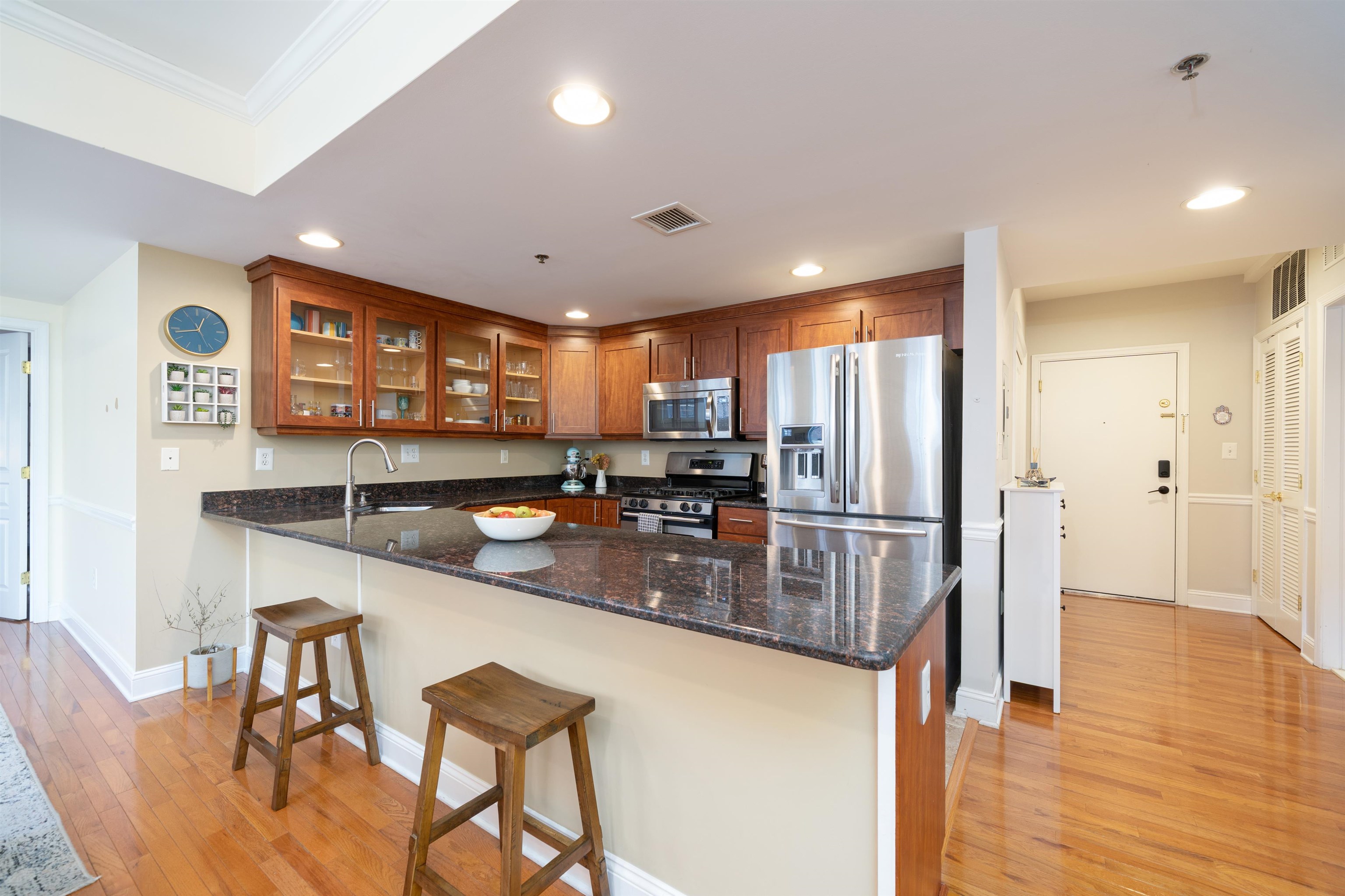 727 Monroe St #503, Hoboken, New Jersey image 2