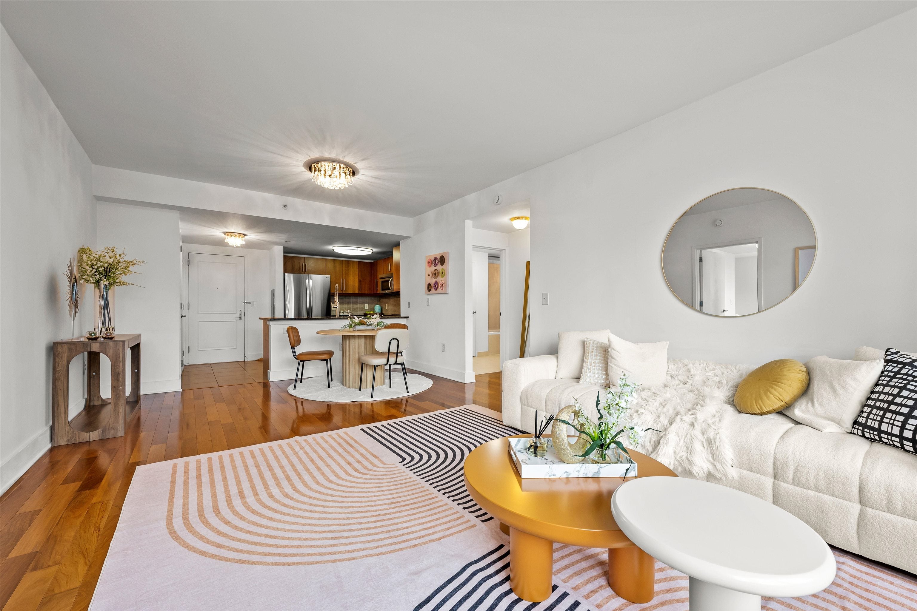 88 MORGAN ST 2204