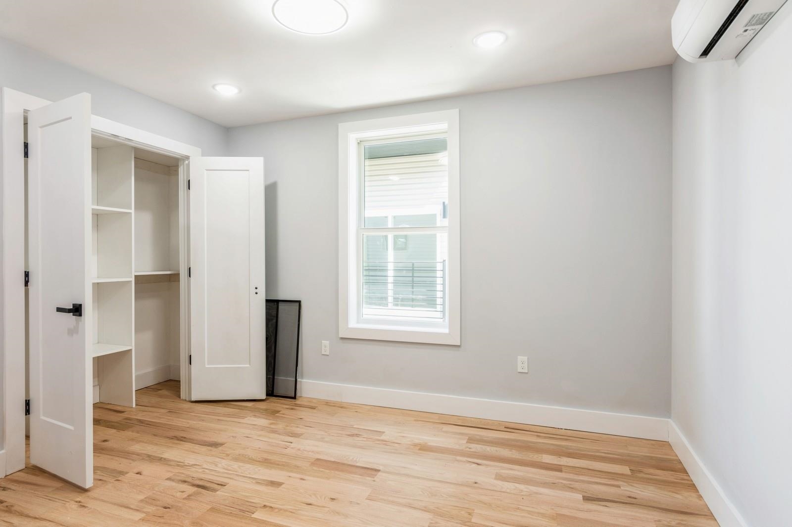 97 Irving St #REAR, Jersey City, New Jersey image 5