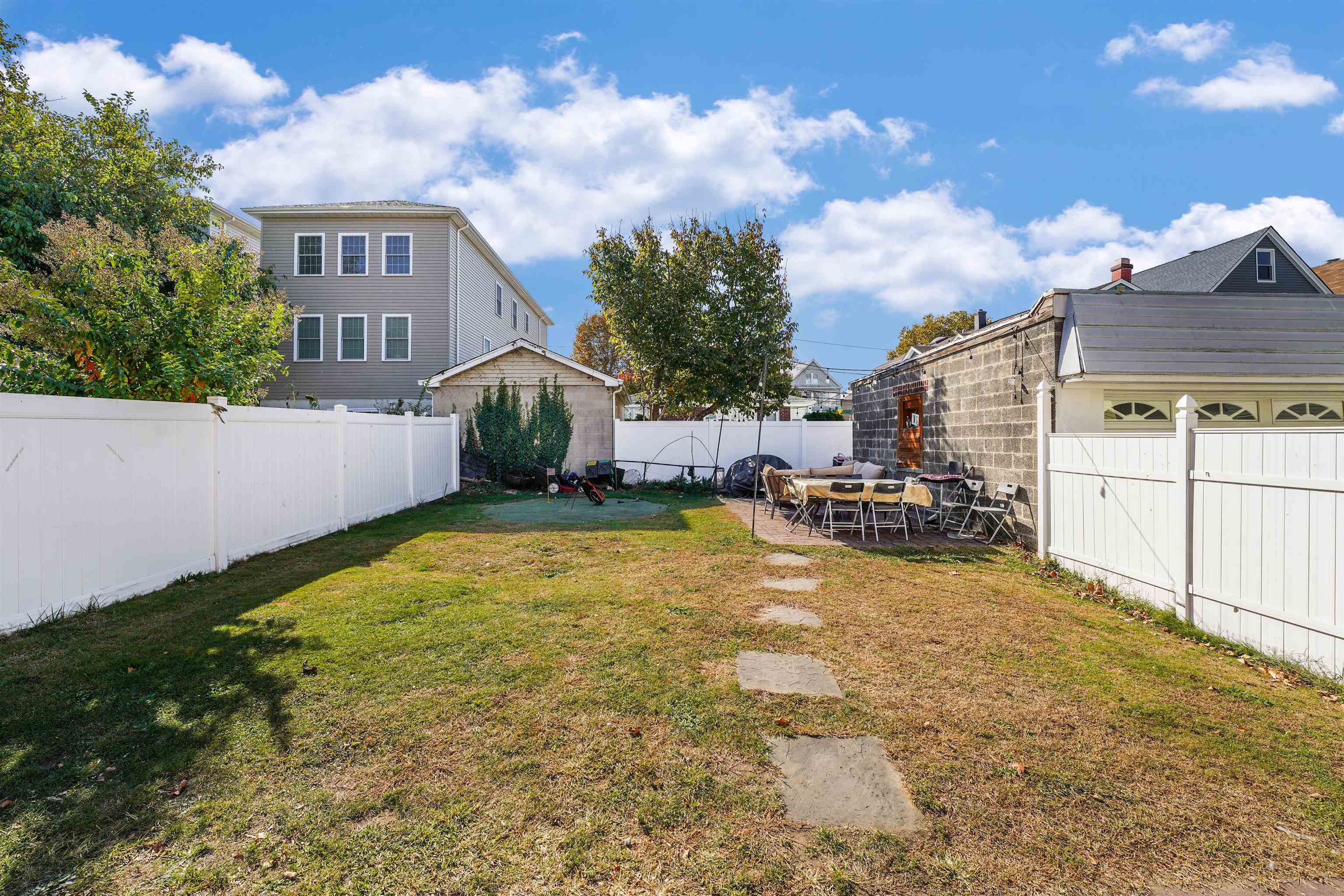 126 West 53rd St, Bayonne, New Jersey image 21