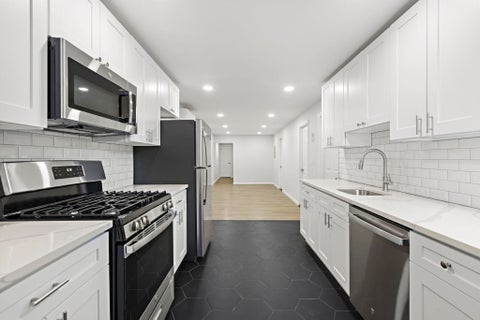 Homes For Rent - 173 Van Horne St #1<br/> Jersey City, NJ 07304