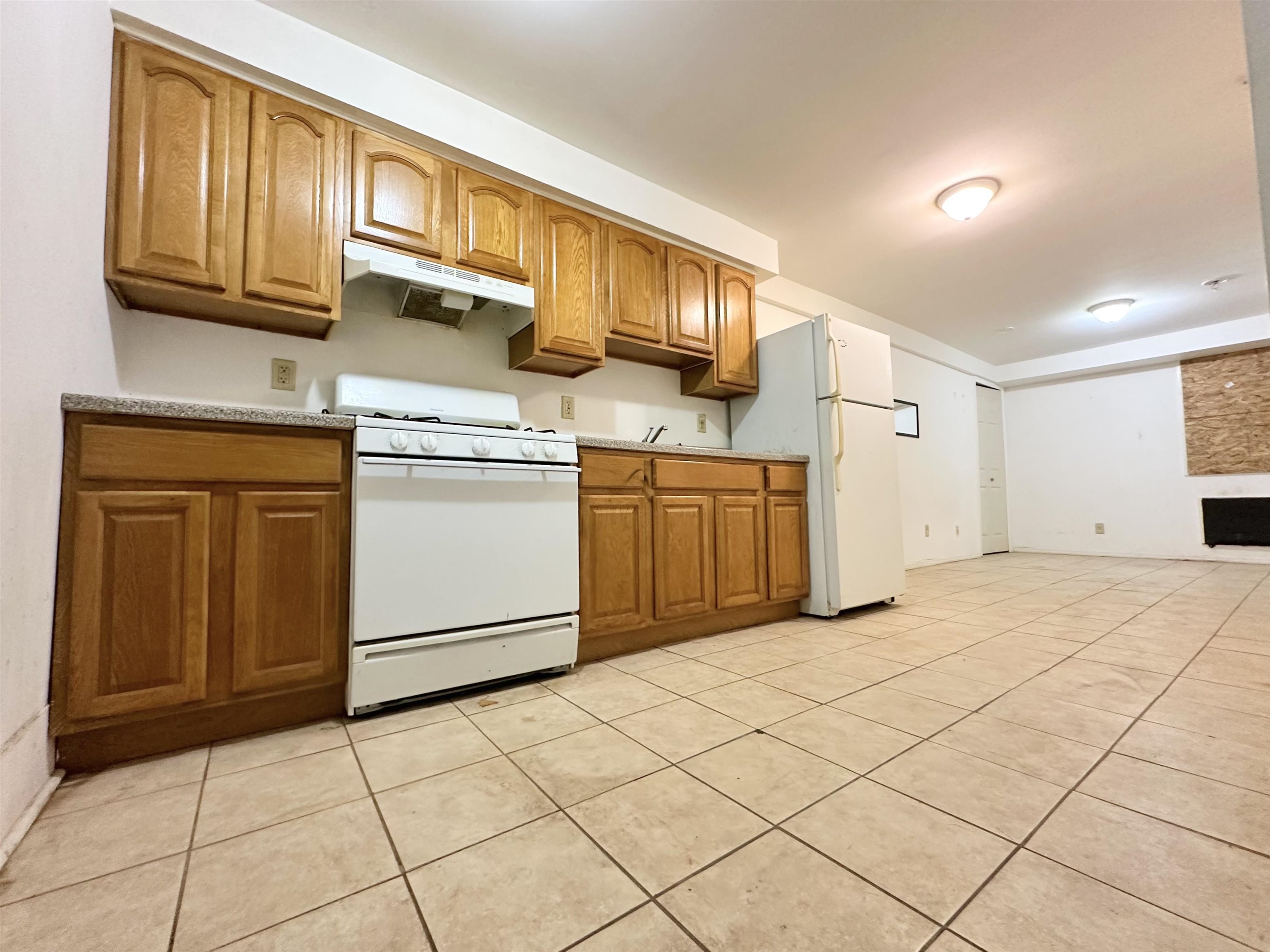 552 38th St #B3, Union City, New Jersey image 3