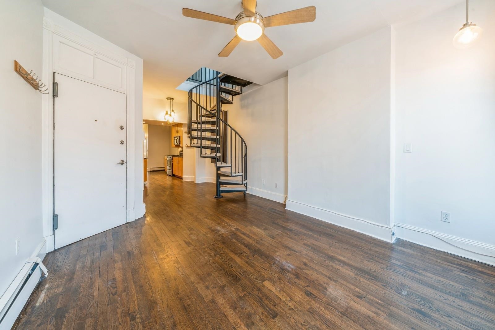 297 Pavonia Ave #2A, Jersey City, New Jersey image 5
