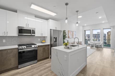 Homes For Rent - 412 Whiton St #201<br/> Jersey City, NJ 07304
