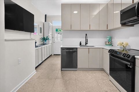 Condo For Sale - 609 New York Ave #1R<br/> Union City, NJ 07087