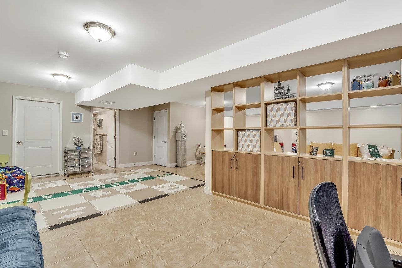 736 Hudson Ave, Secaucus, New Jersey image 38