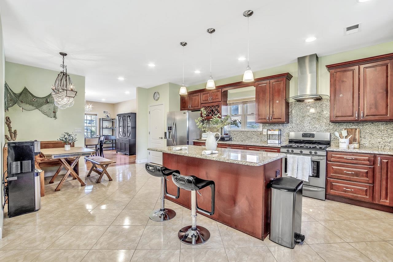 736 Hudson Ave, Secaucus, New Jersey image 14