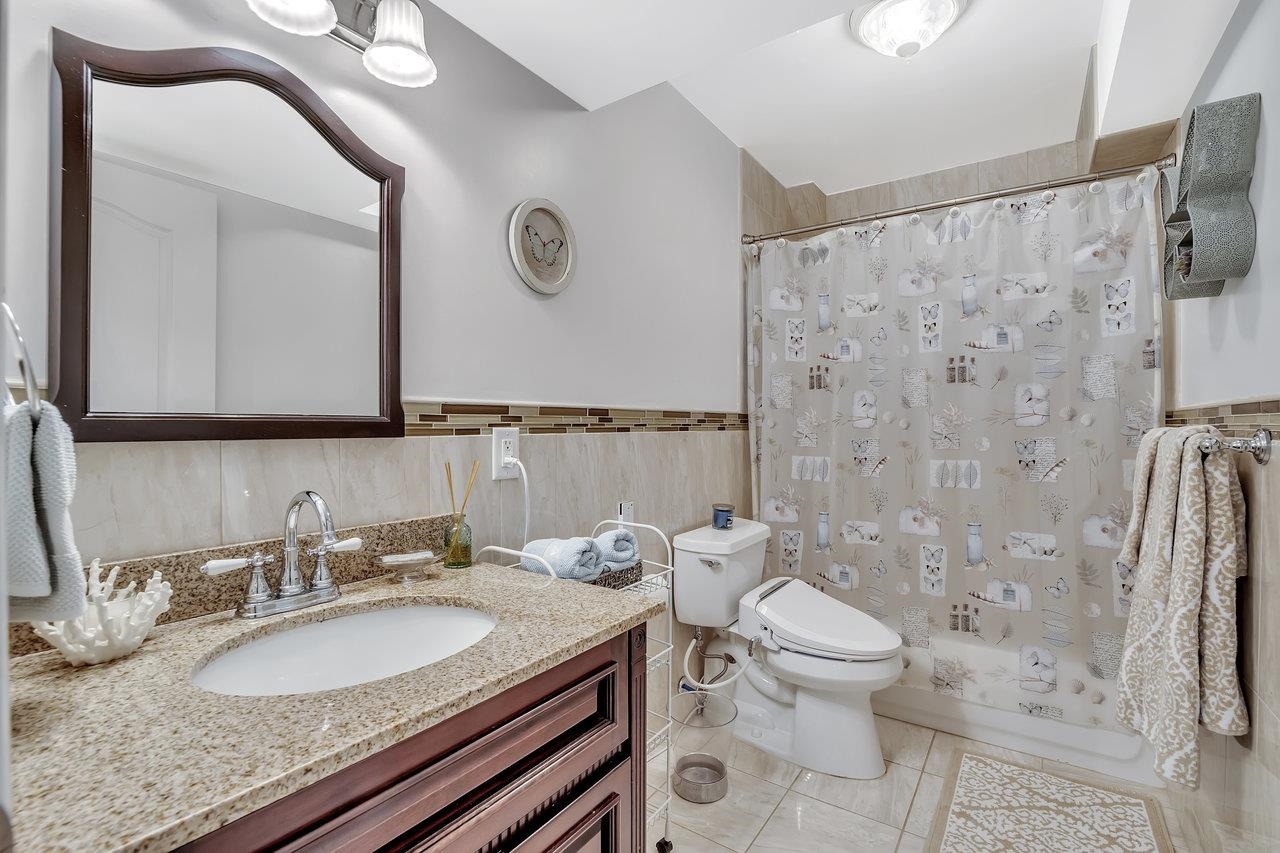 736 Hudson Ave, Secaucus, New Jersey image 41