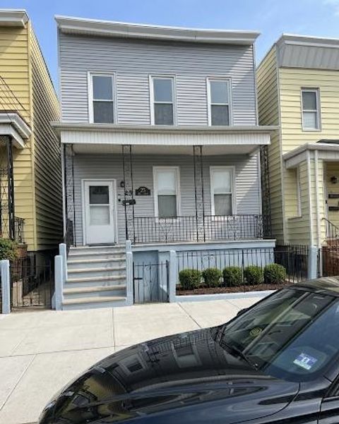 Apartment For Rent - 25 East 18th St<br/> Bayonne, NJ 07002