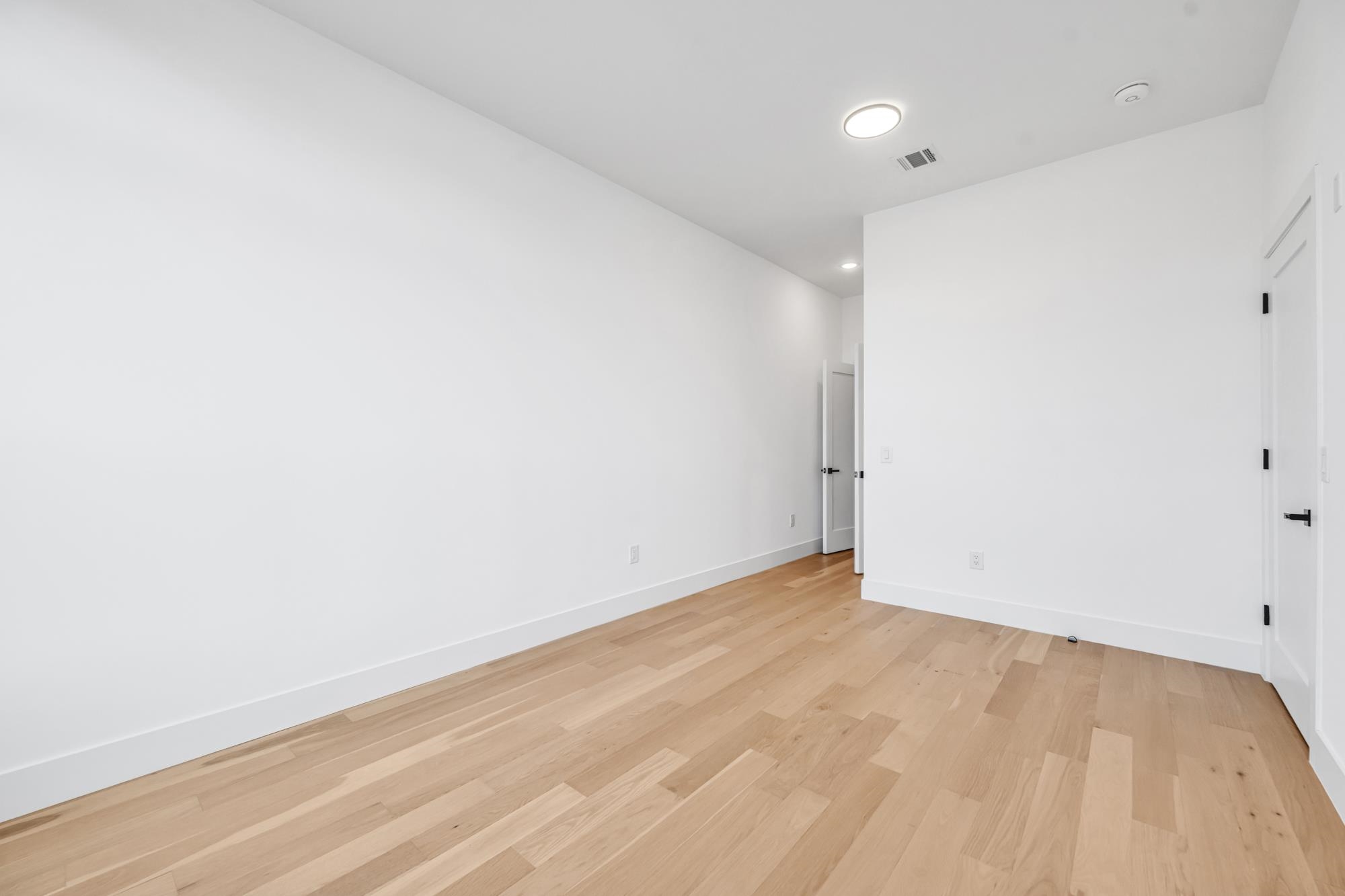 649 38th St #PH06, Union City, New Jersey image 18