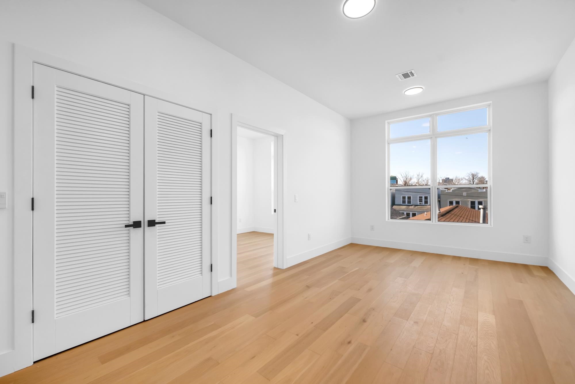 649 38th St #PH06, Union City, New Jersey image 6