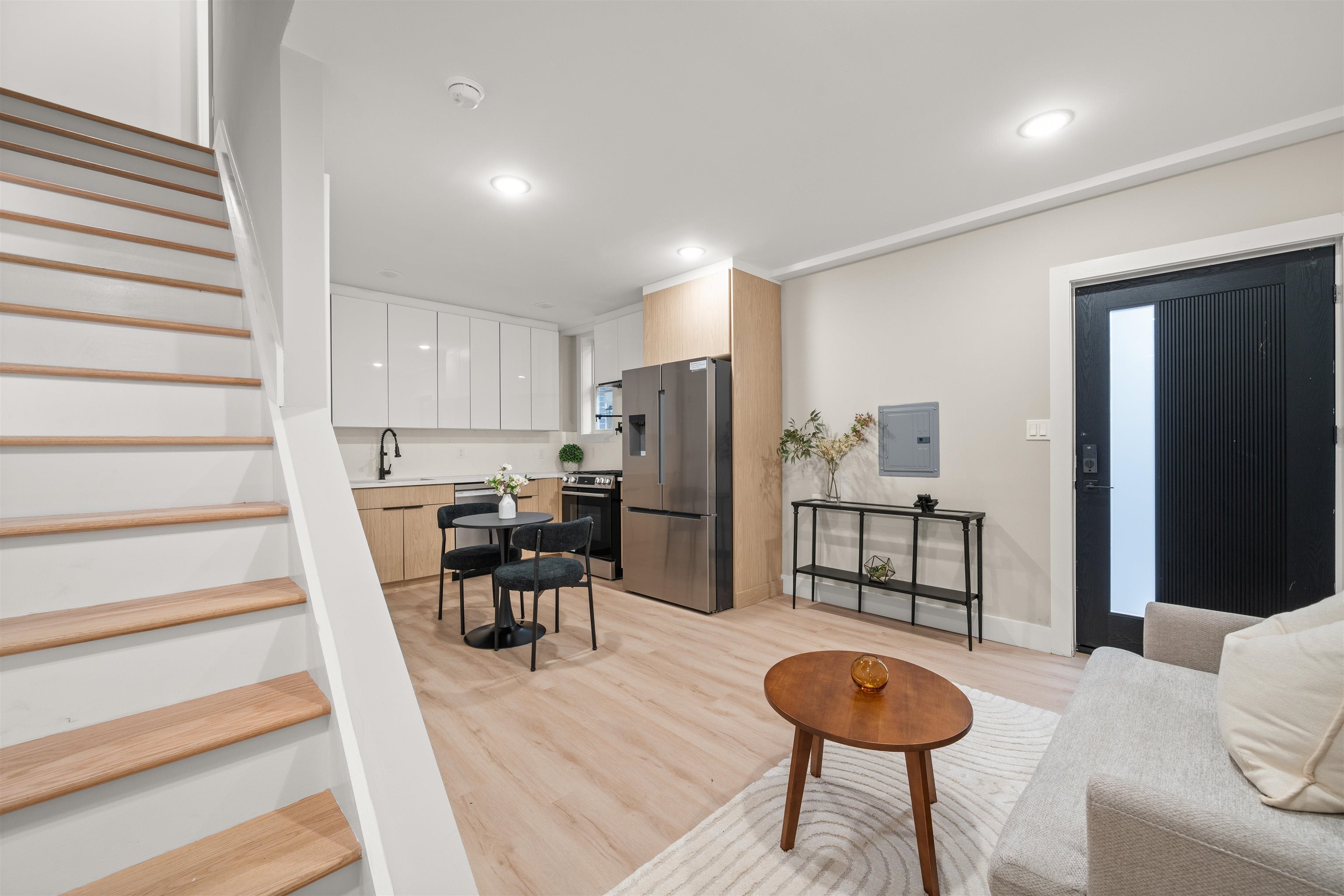30 CAMBRIDGE AVE 4