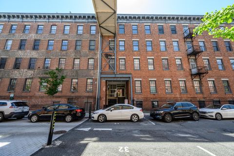 187 Wayne St Unit 205, Jersey City, Downtown, NJ 07302 - MLS#: 250009267