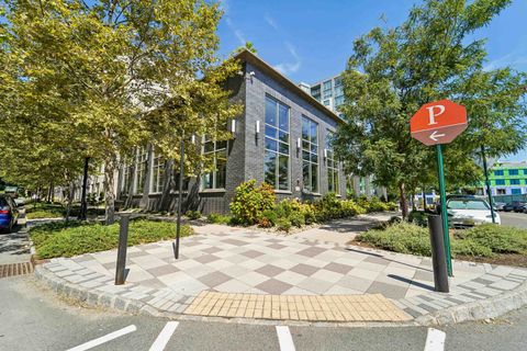 9 AVENUE AT PORT IMPERIAL 922 West New York NJ 07093