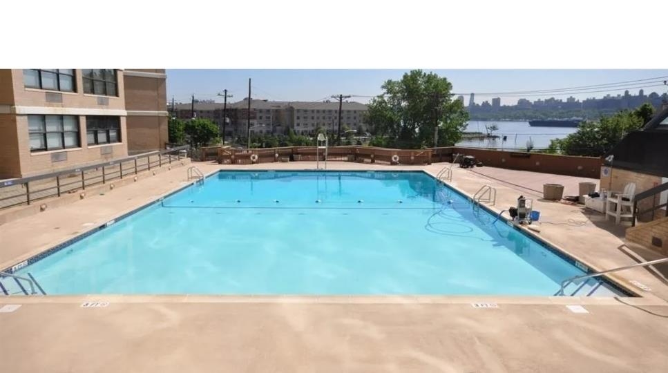 7002 Blvd East #3A, Guttenberg, New Jersey image 8